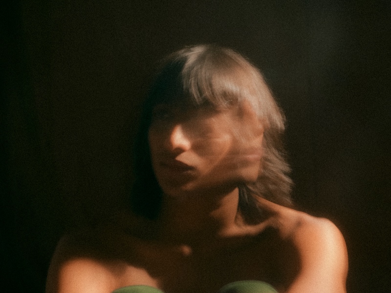 On ‘sun & dreams’, roshnee Blooms Through A Cohesive, Minimalist Folk ...